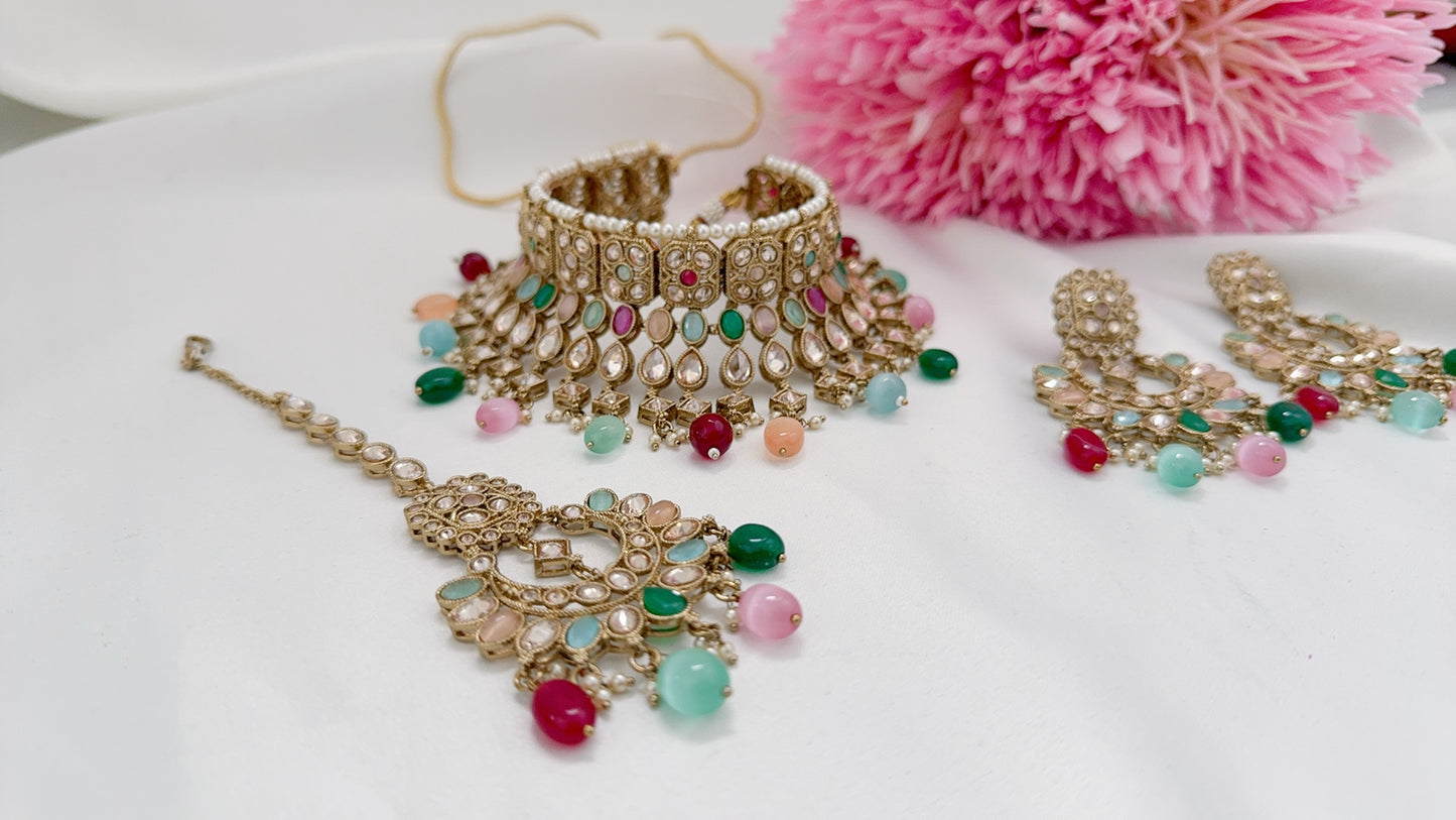 Manpriya Necklace Set