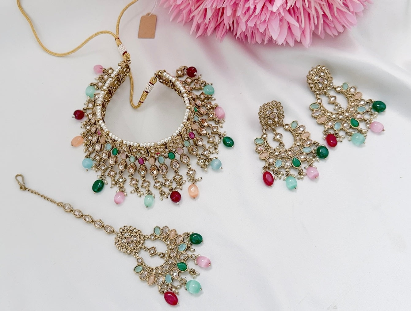 Manpriya Necklace Set