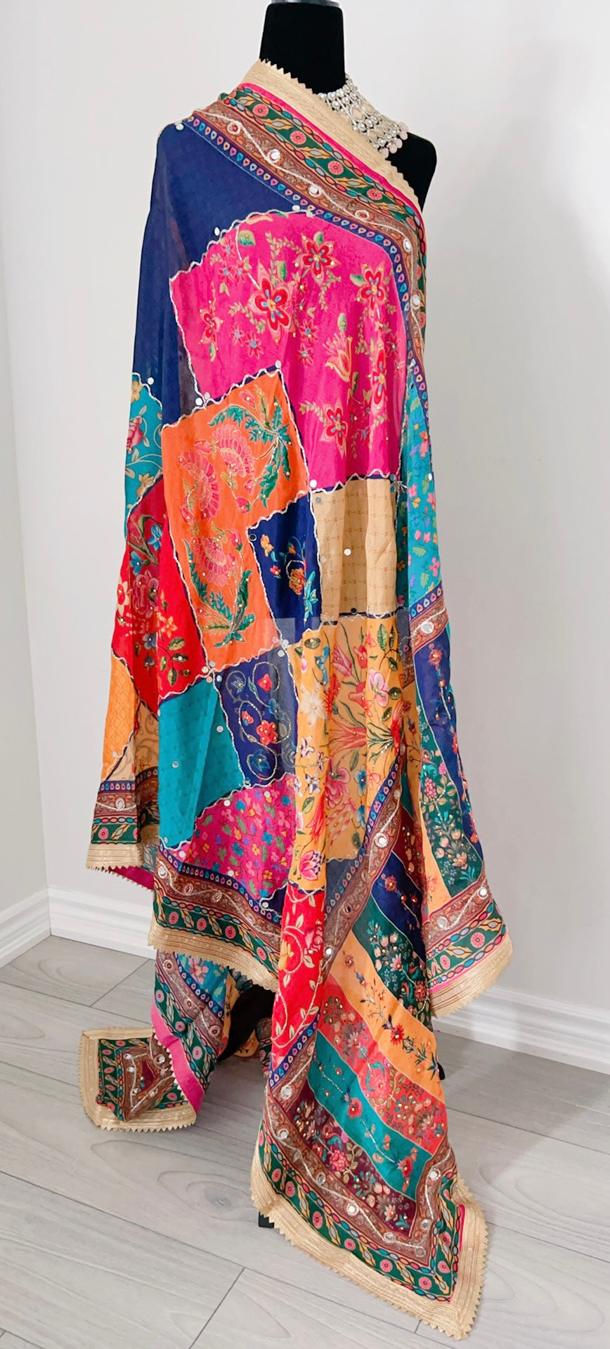 Anam Dupatta