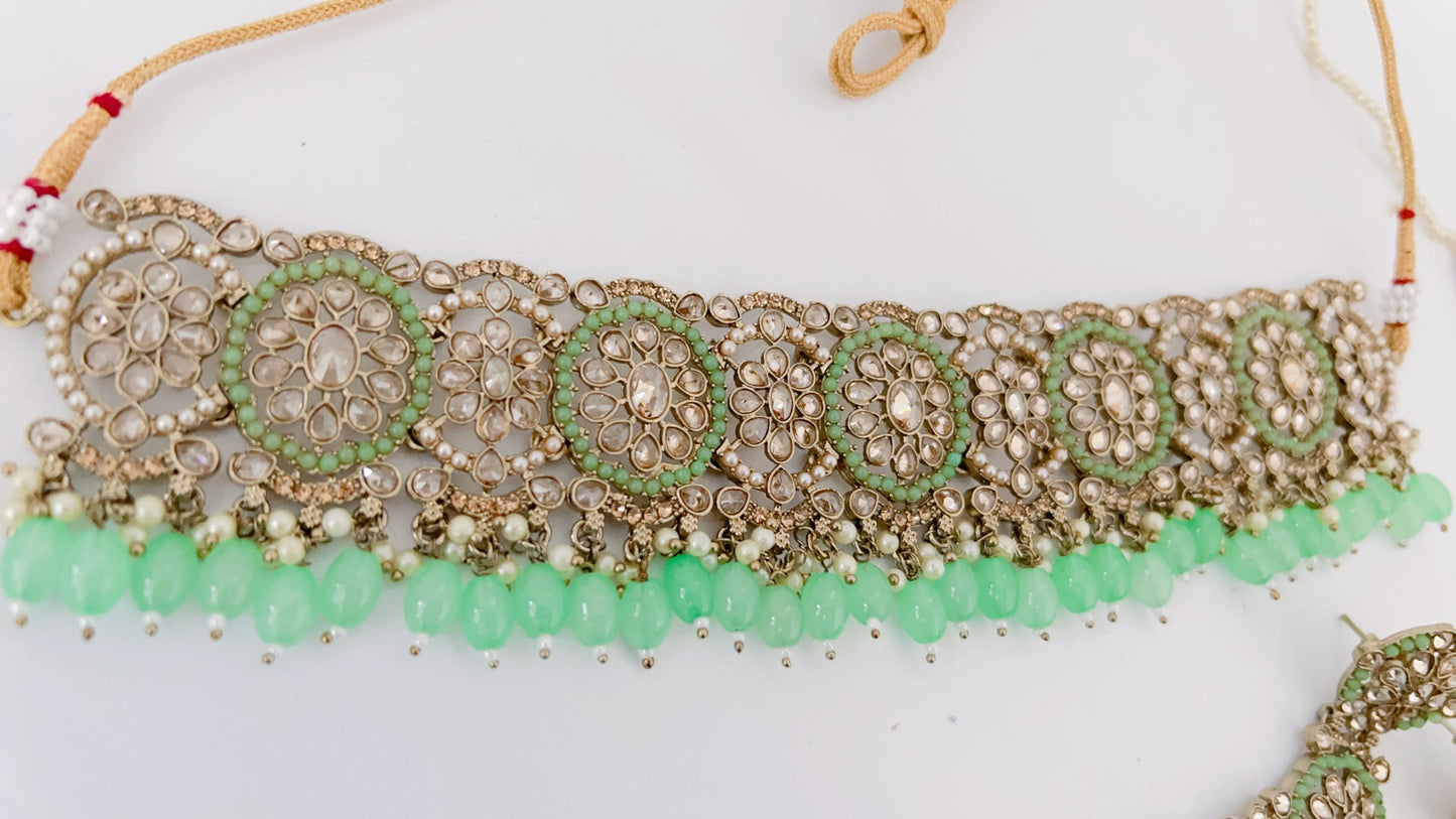 Cynna Necklace Set