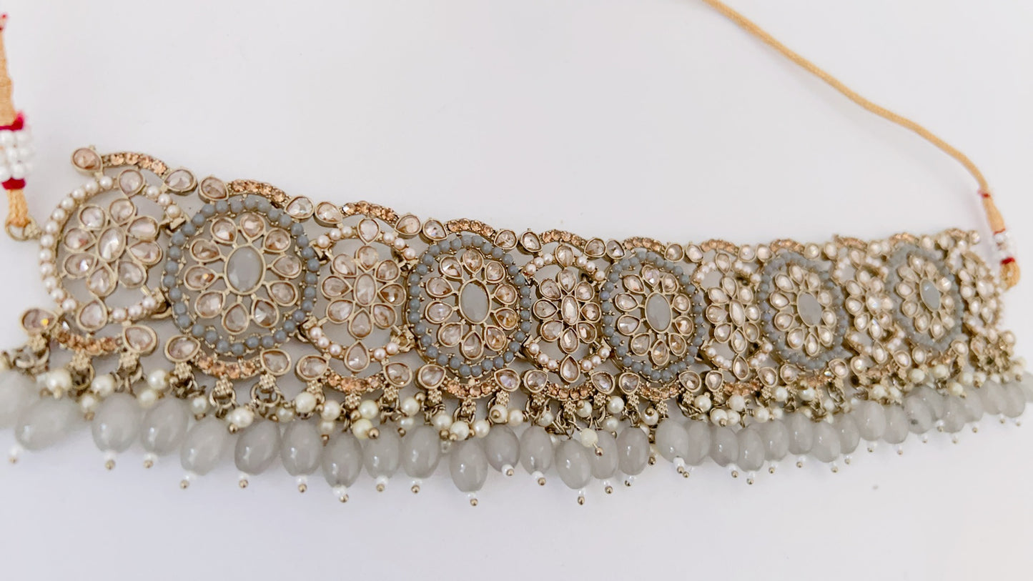 Sundri Necklace Set