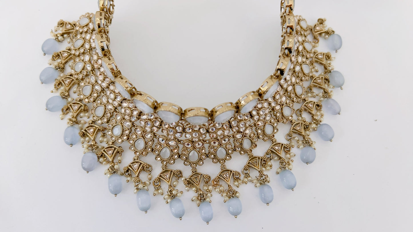 Aryana Necklace Set