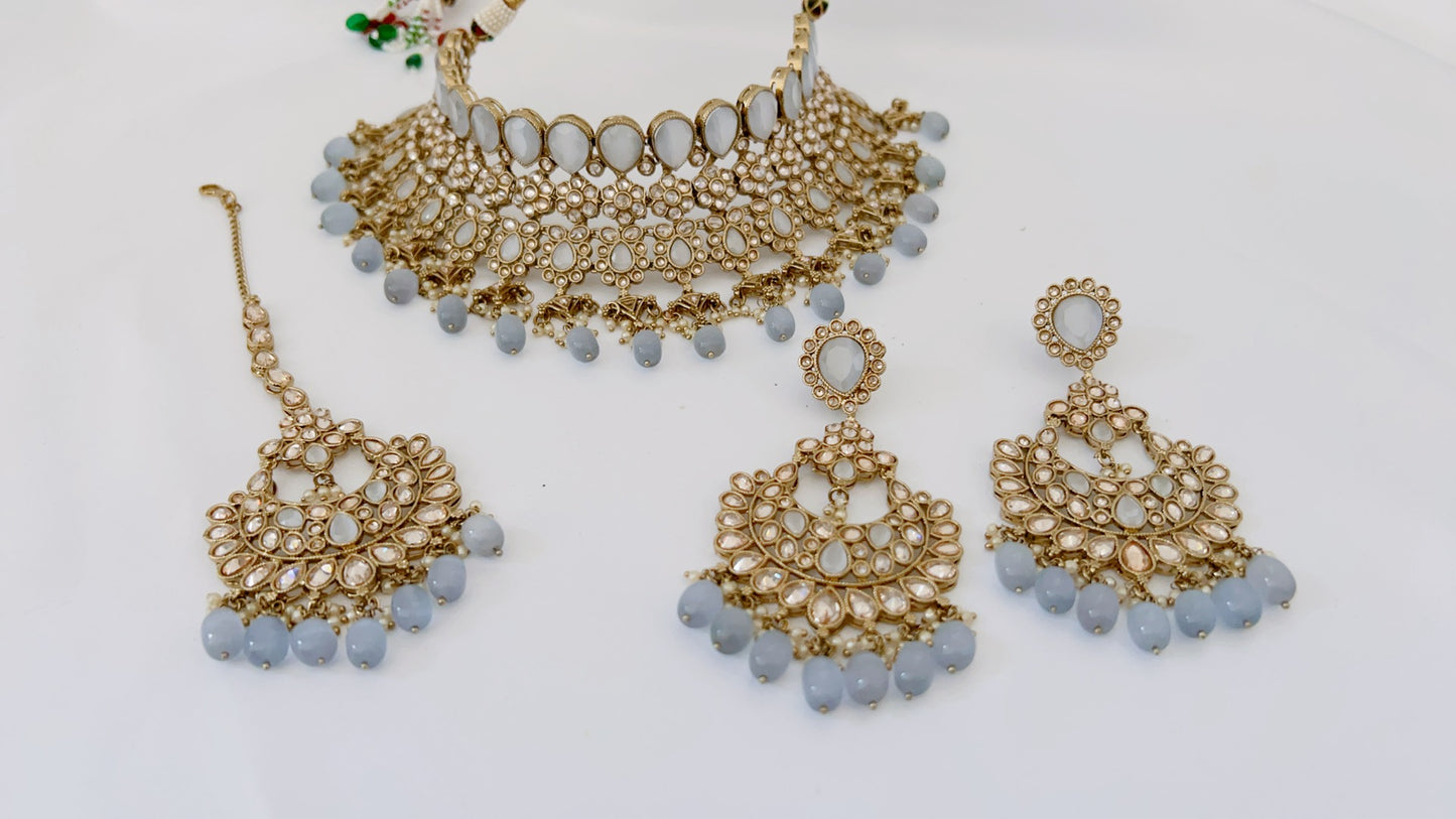 Aryana Necklace Set