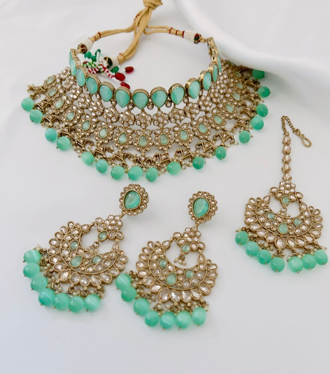 Dhruvi Necklace Set