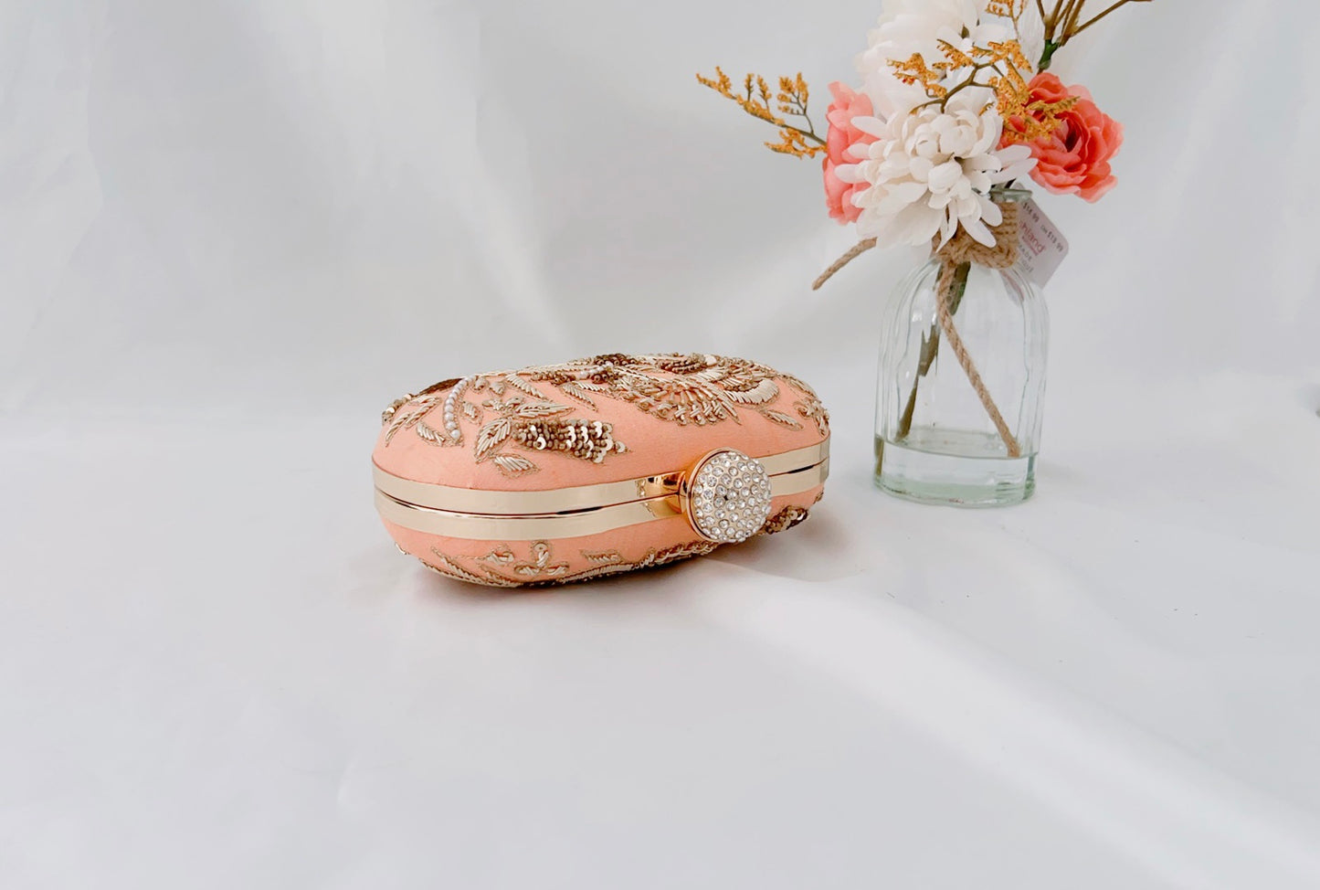 Hana Clutch