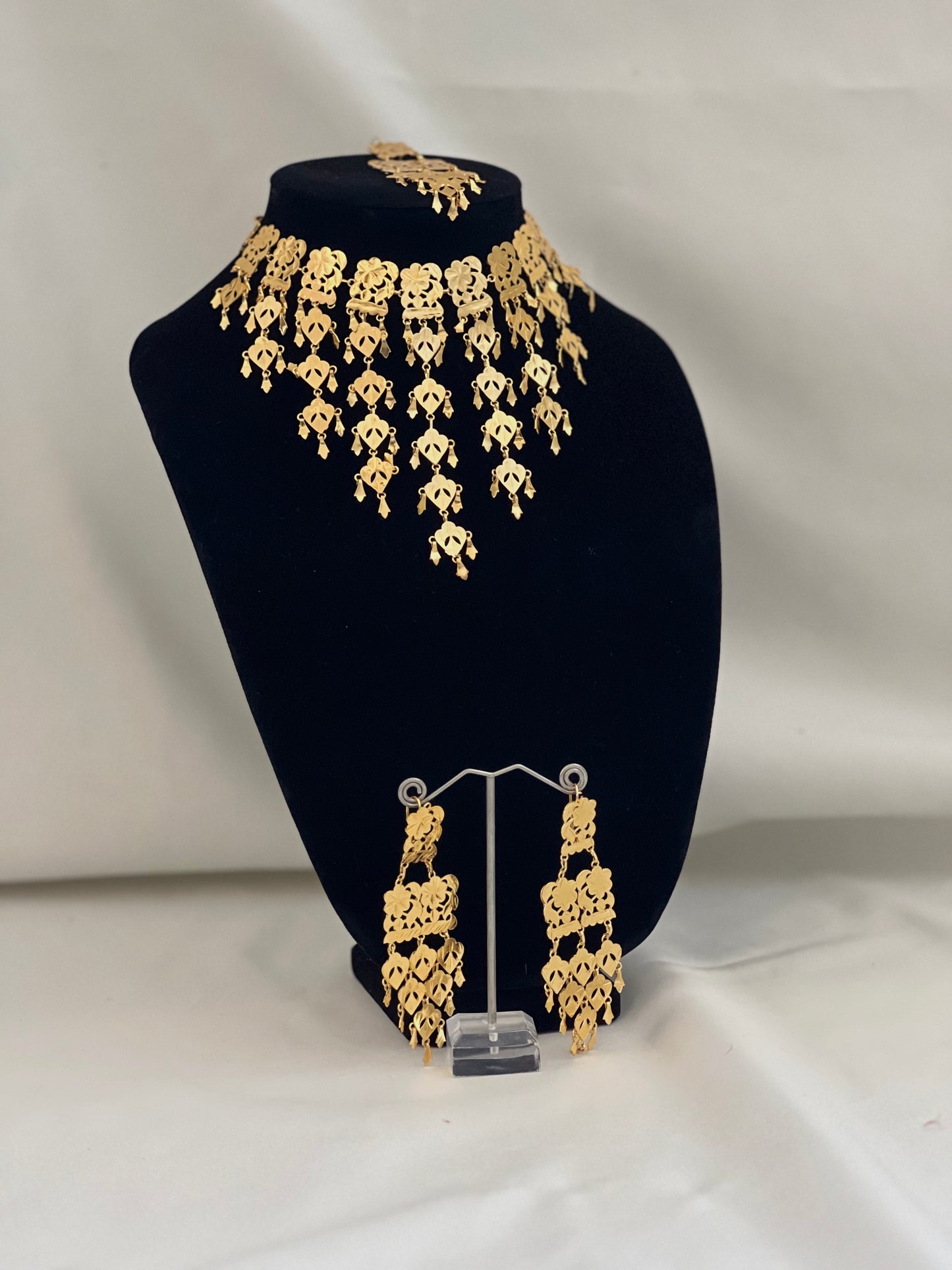 Prakash Necklace Set
