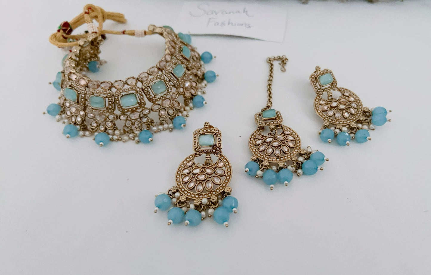Jenki Necklace Set