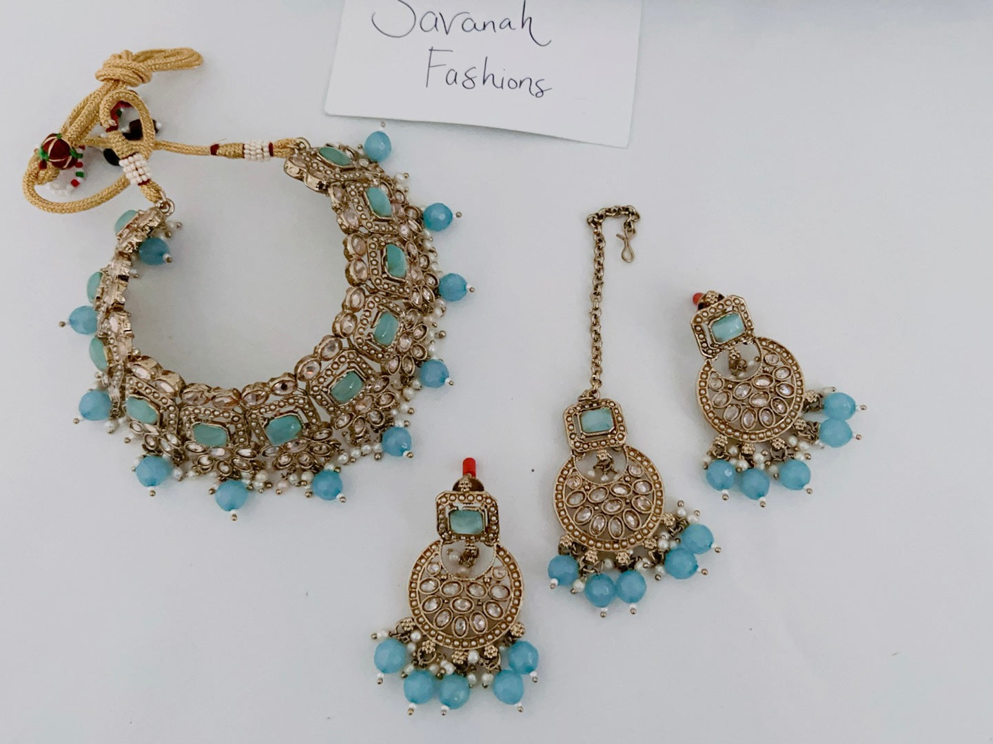 Jenki Necklace Set