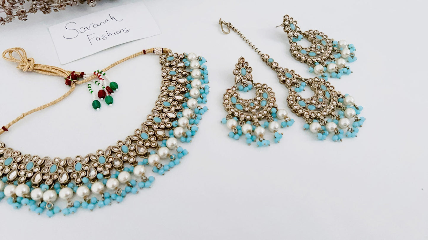 Japsi Necklace Set