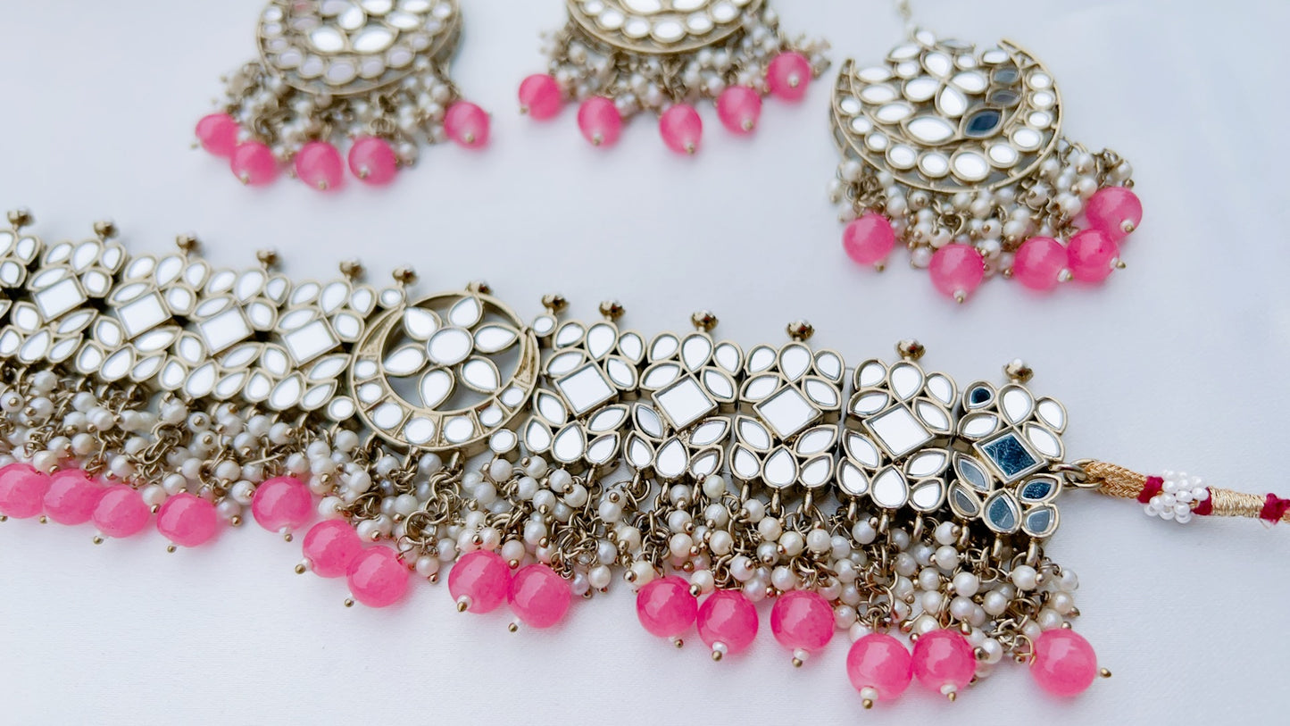 Mirika Necklace Set