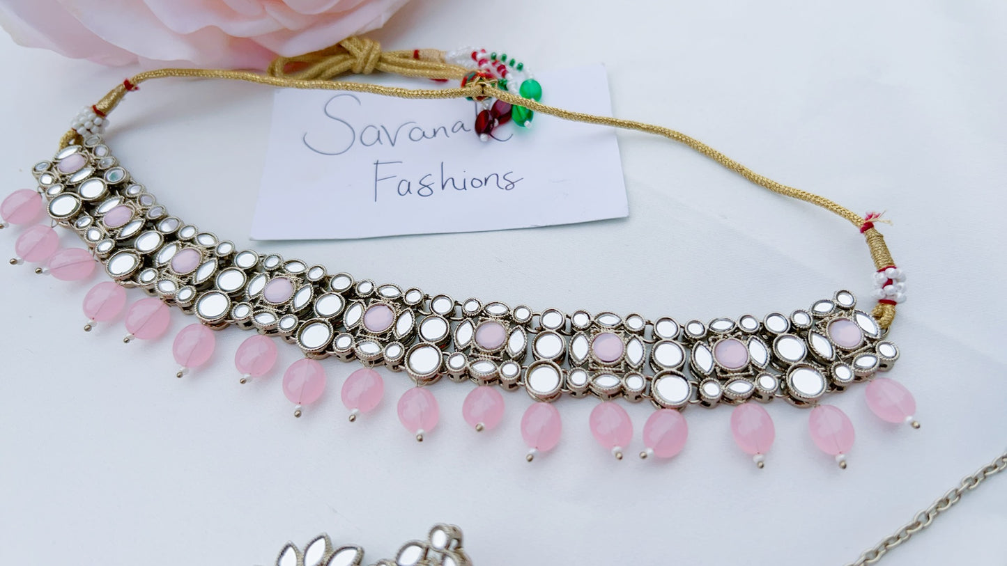 Raneeta Necklace Set