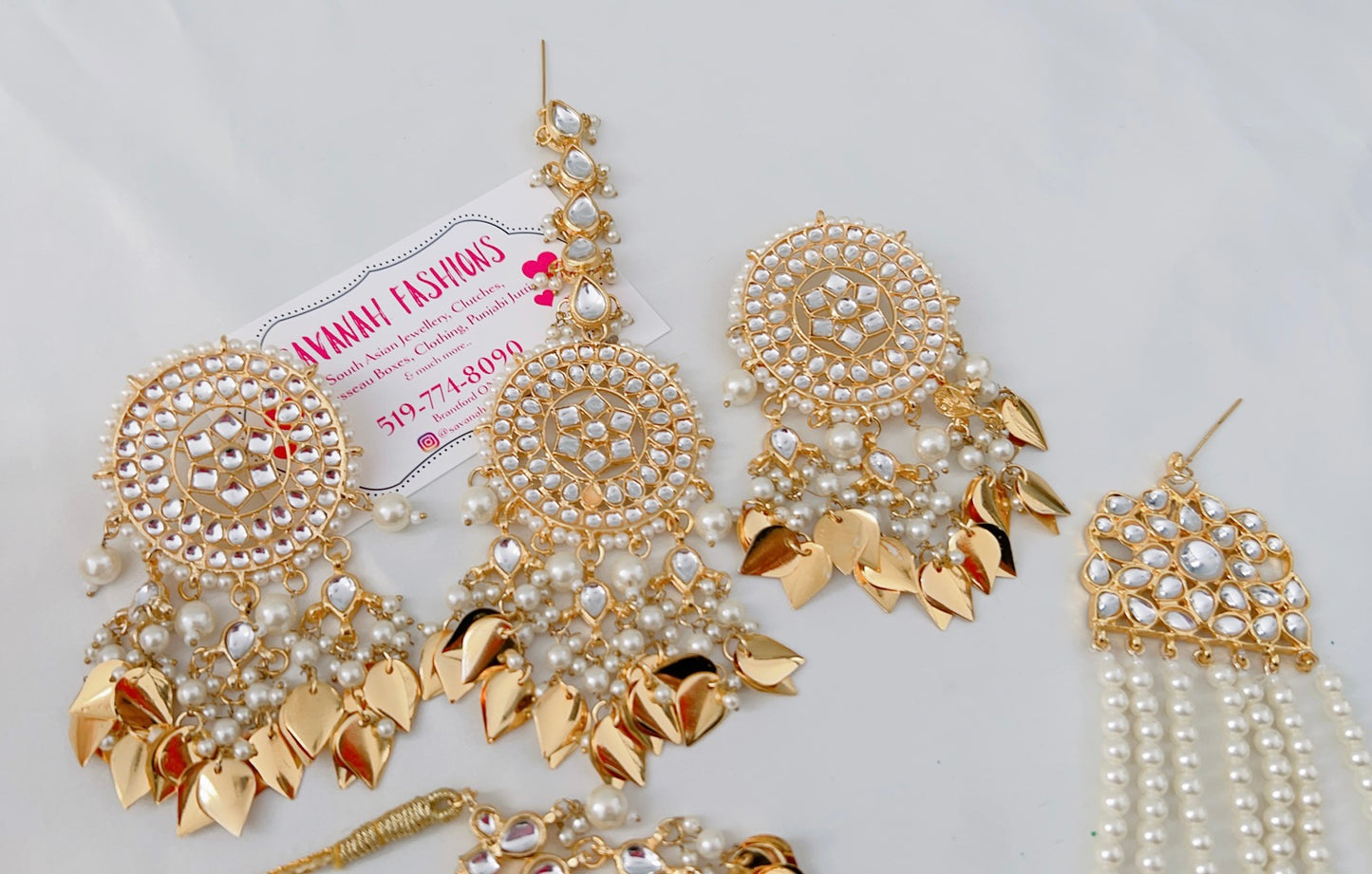 Helyn Necklace Set