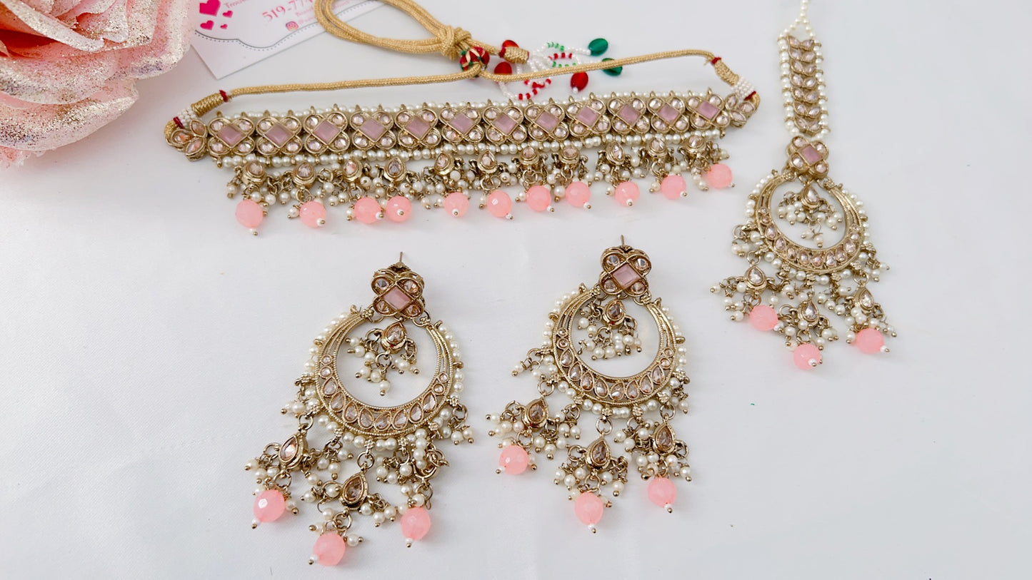 Anamika Necklace Set