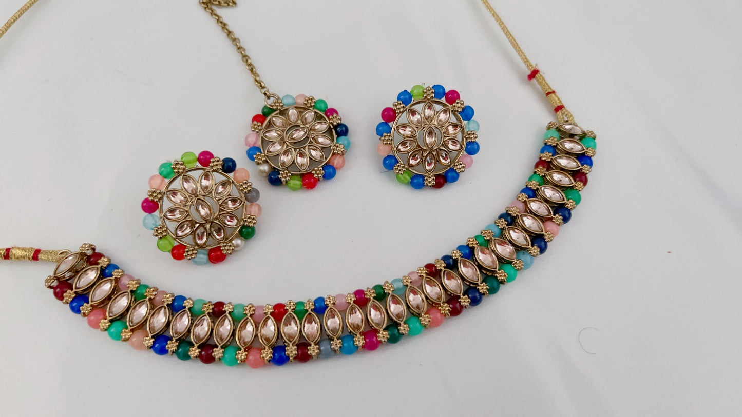 Gurj Necklace Set