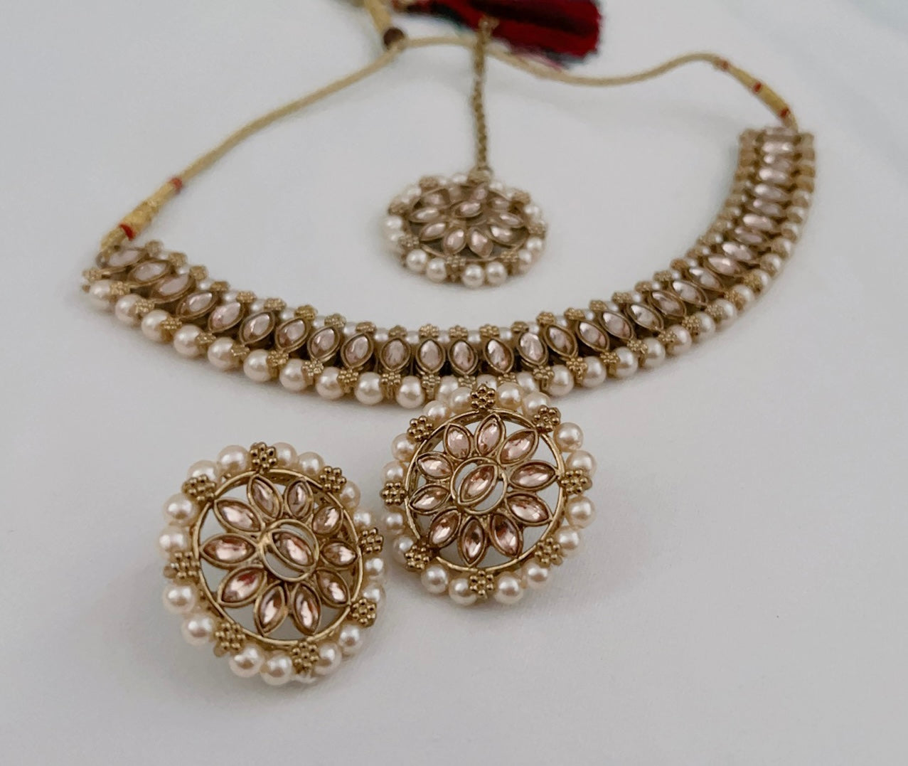 Gurj Necklace Set