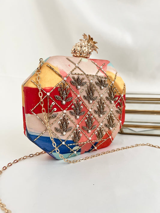 Nadyna Clutch