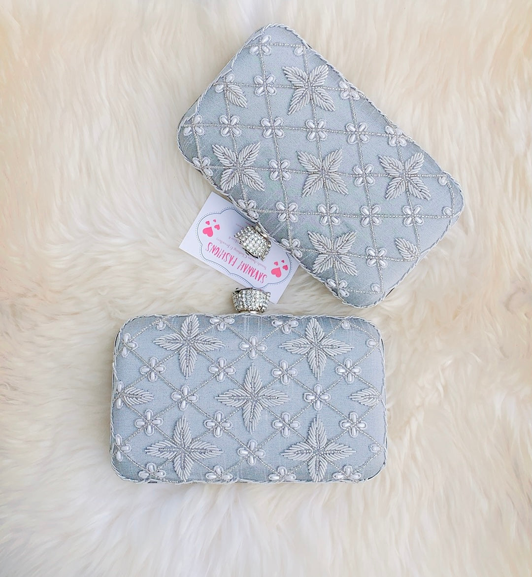 Neha Clutch