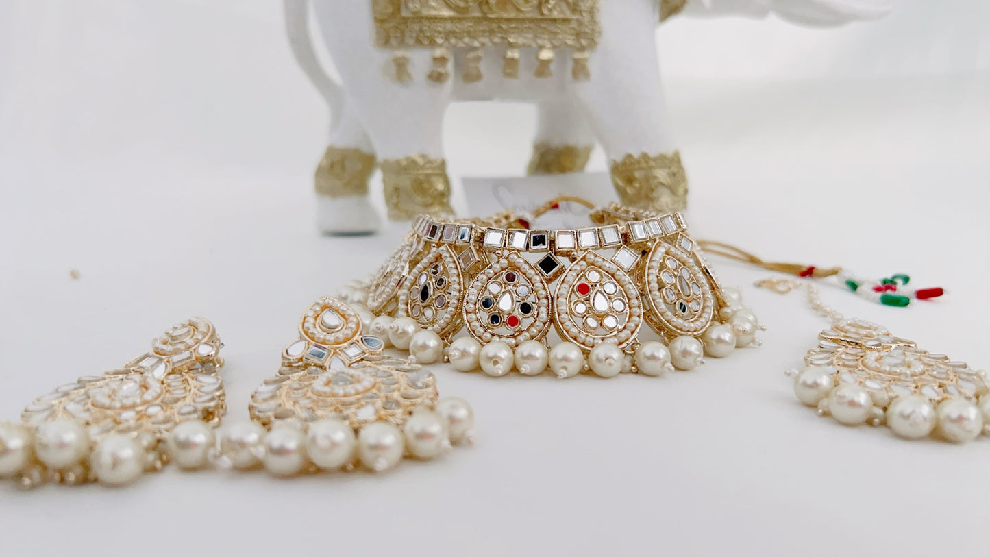 Mehar Necklace Set