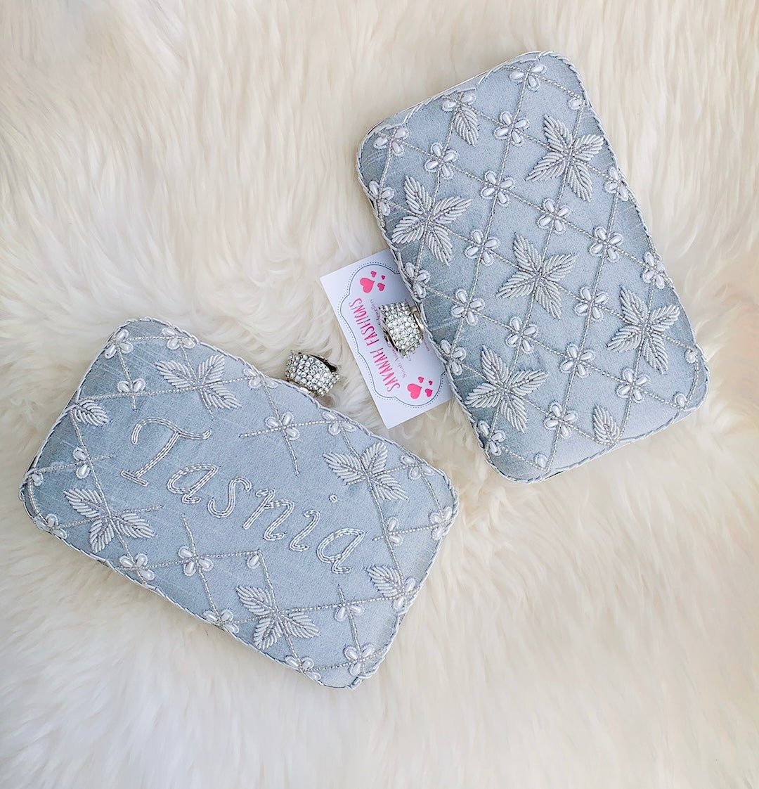 Neha Clutch