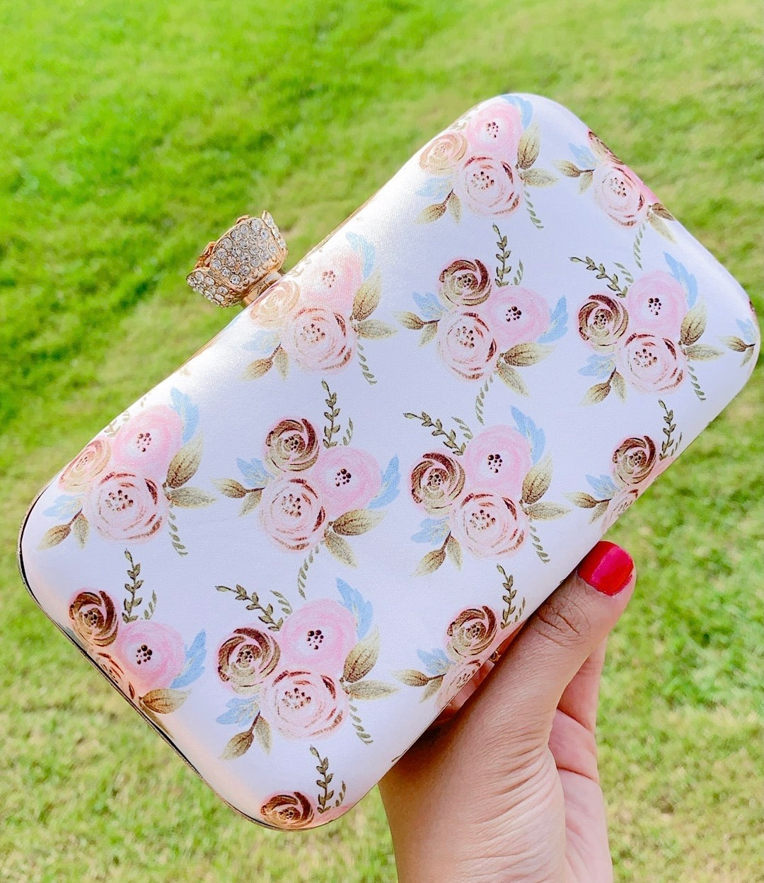 Stara Clutch
