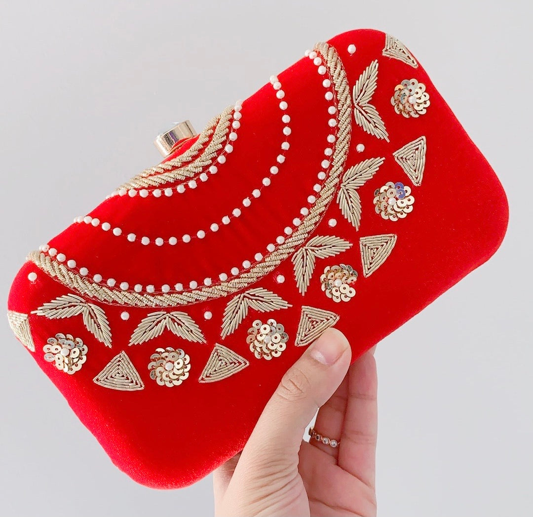 Veronica Clutch