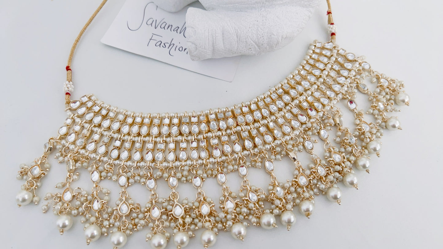 Yukta Necklace Set