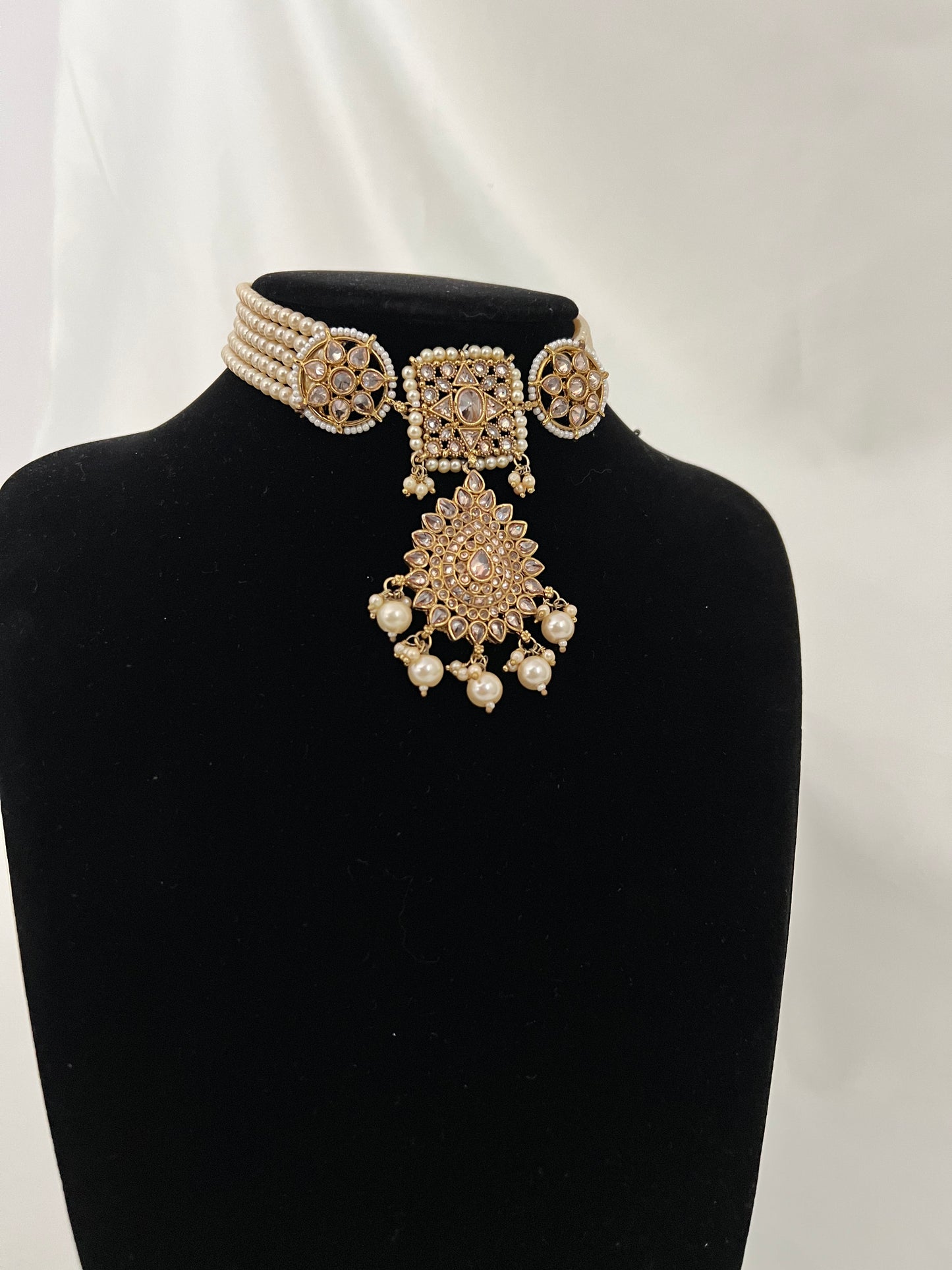 Clytie Necklace Set