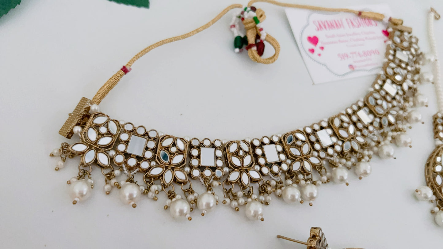 Keerat Necklace Set
