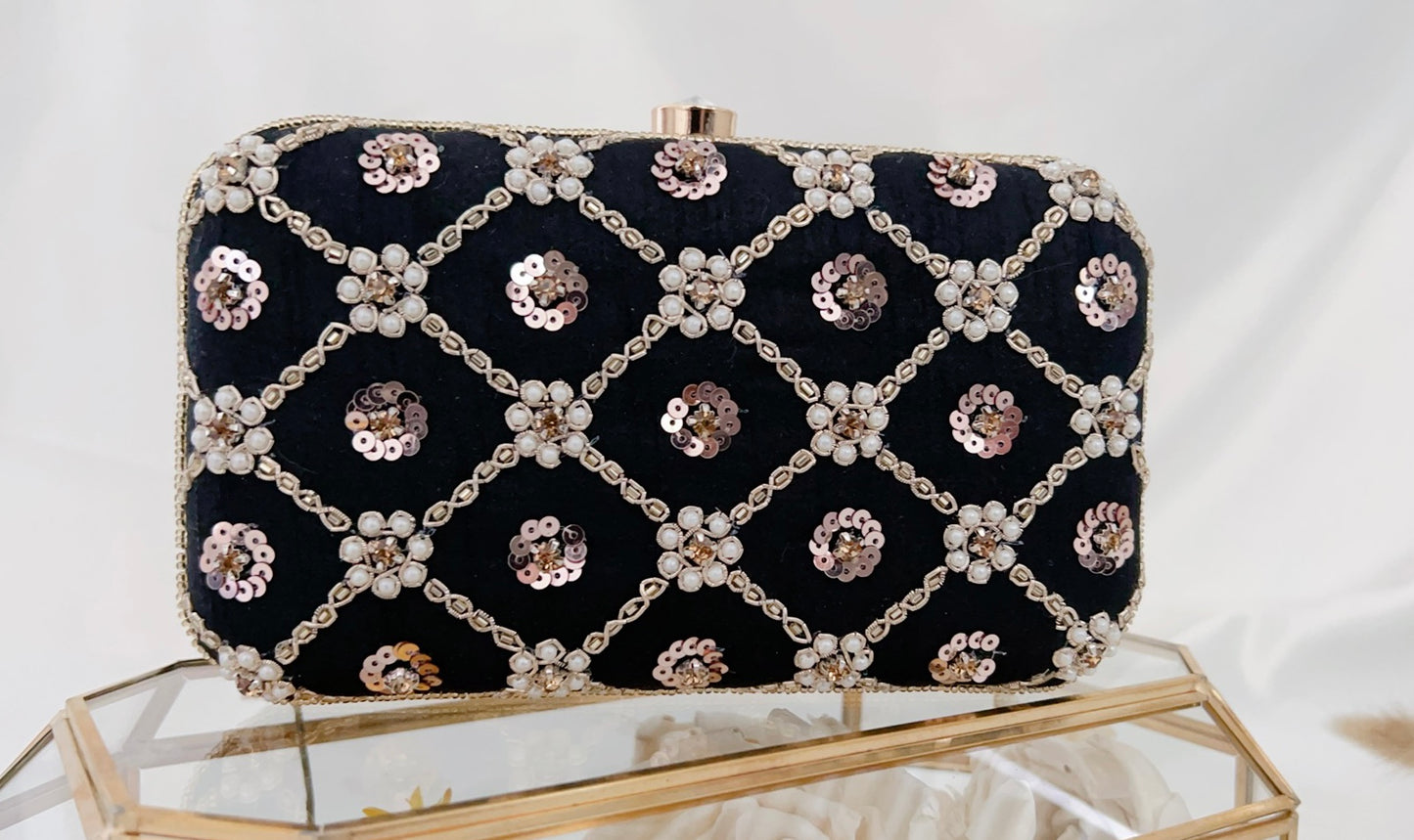 Majajan Clutch