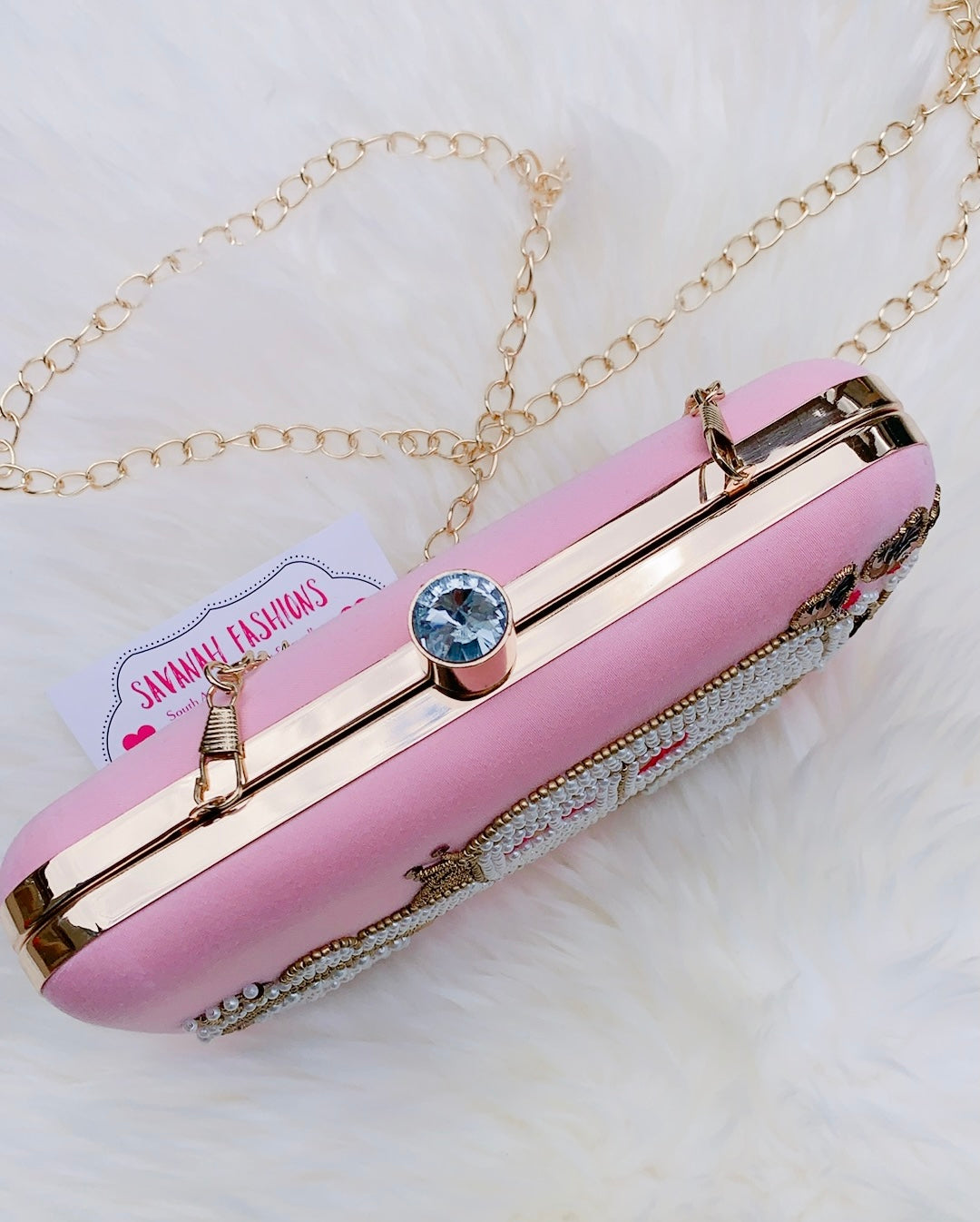 Guddi Clutch