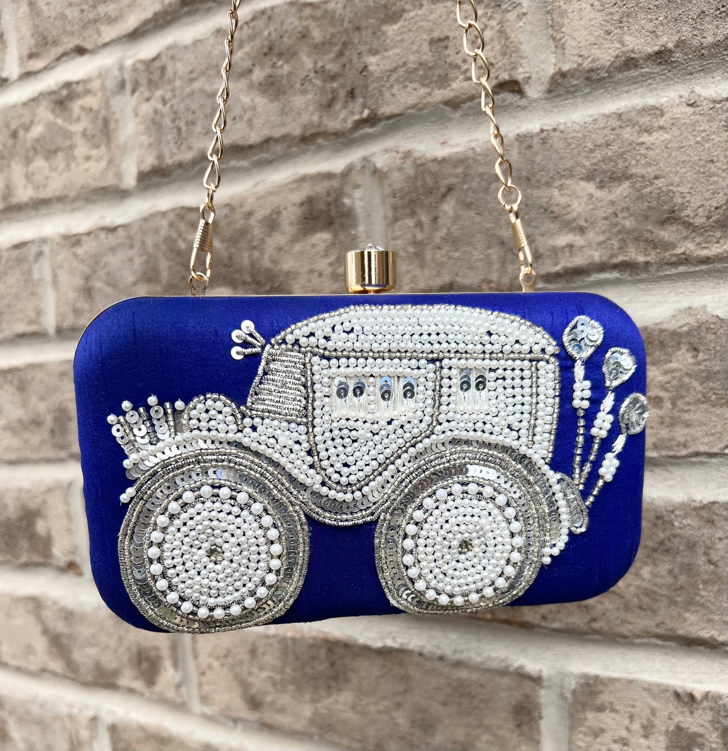 Guddi Clutch