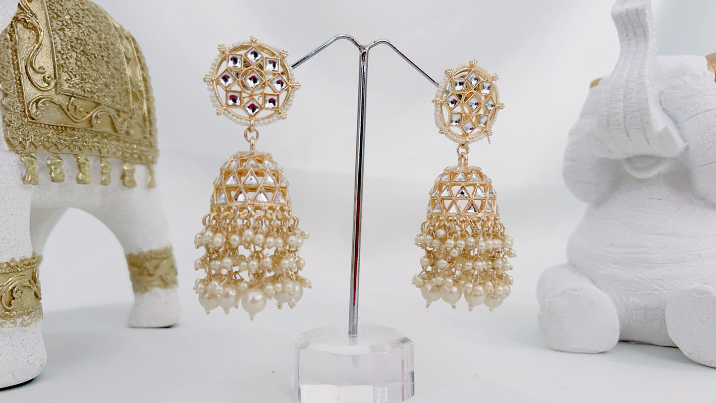 Daivi Earrings