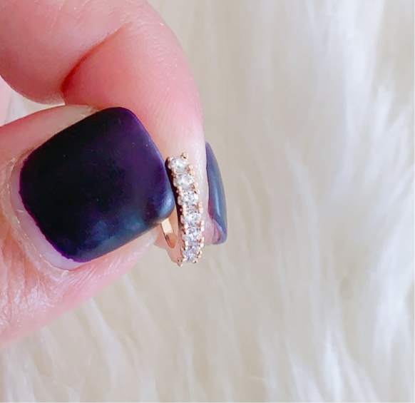Petite Nose Pin