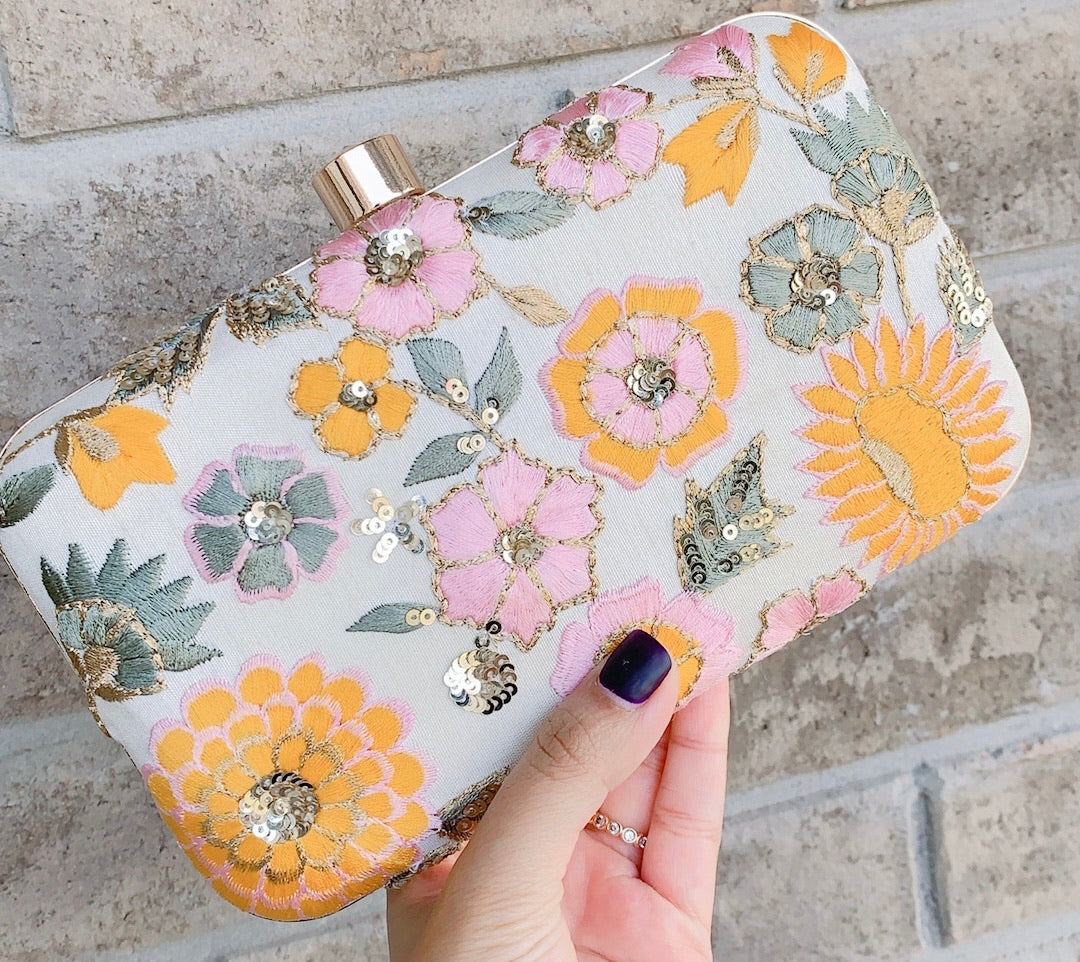Farah Clutch
