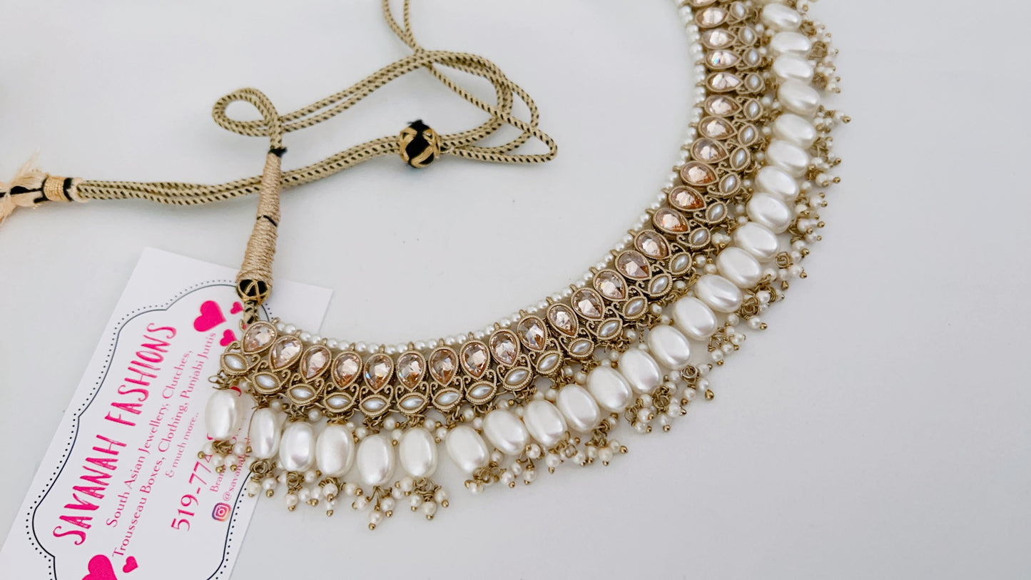 Sharmila Necklace Set