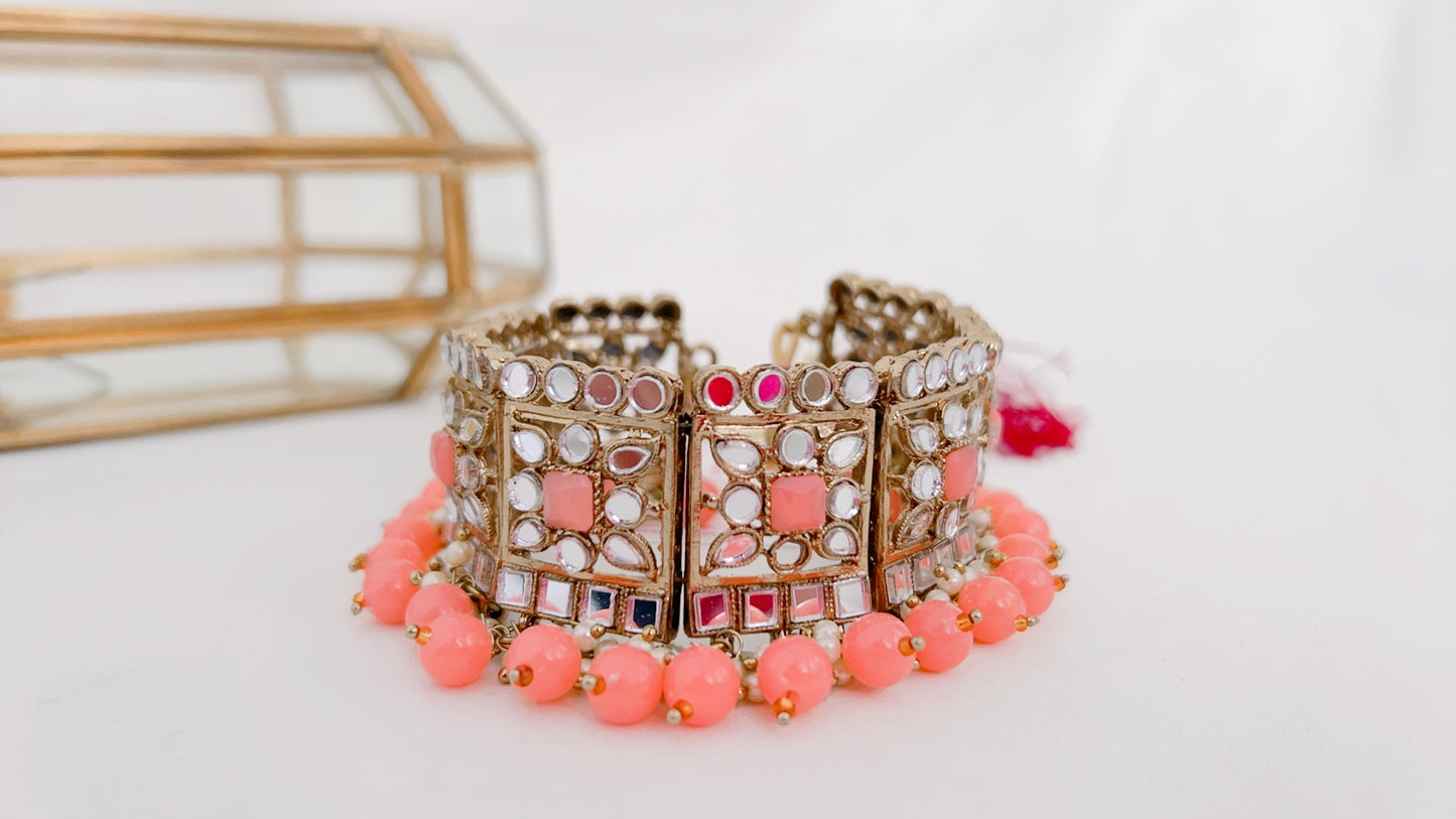 Jeysh Necklace Set