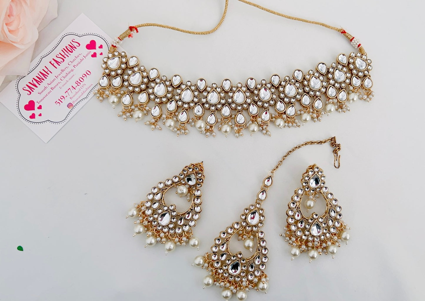 Donna Necklace Set