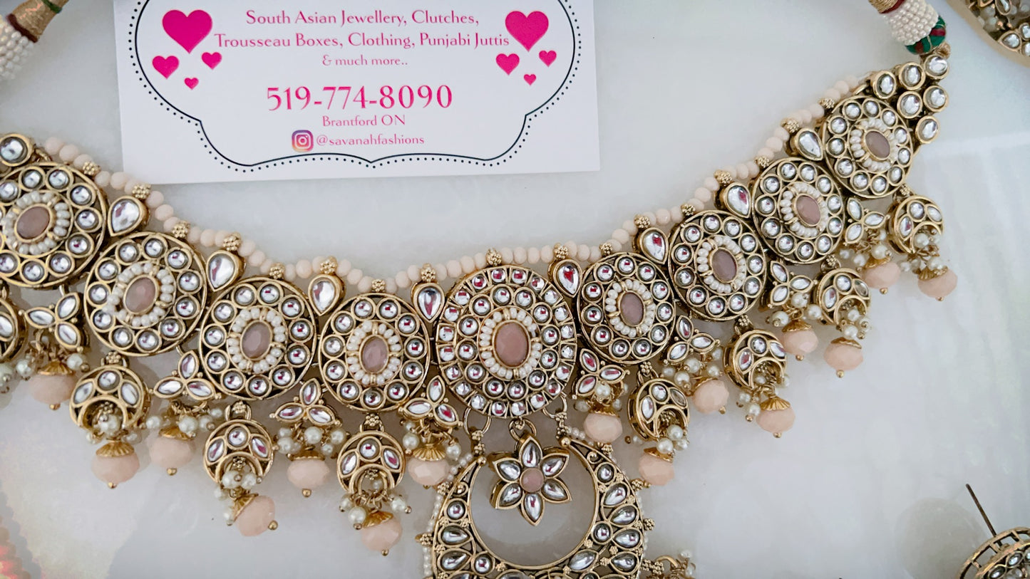 Lilia Necklace Set