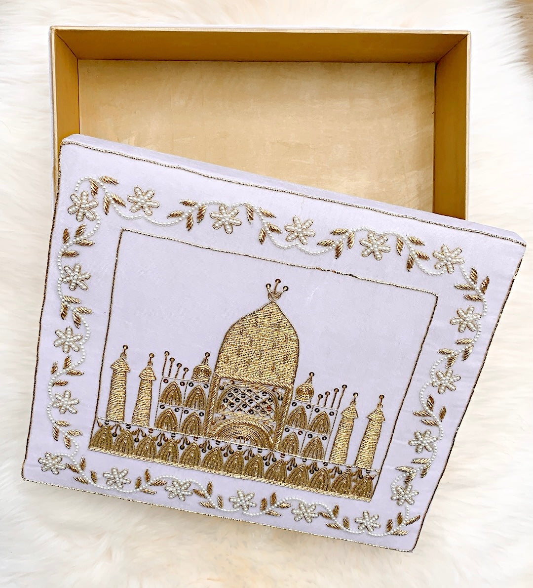 Taj