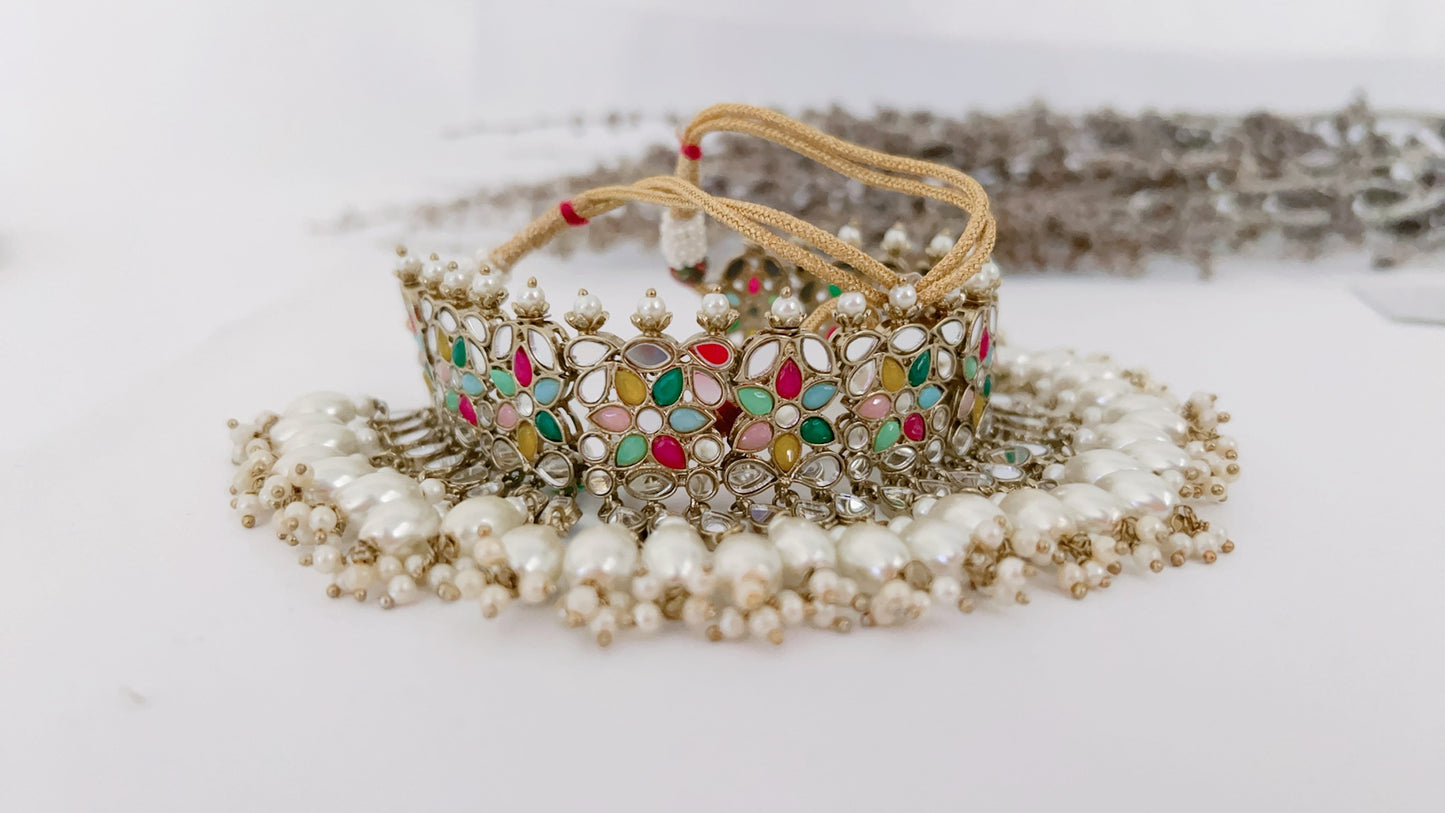 Yashi Necklace Set