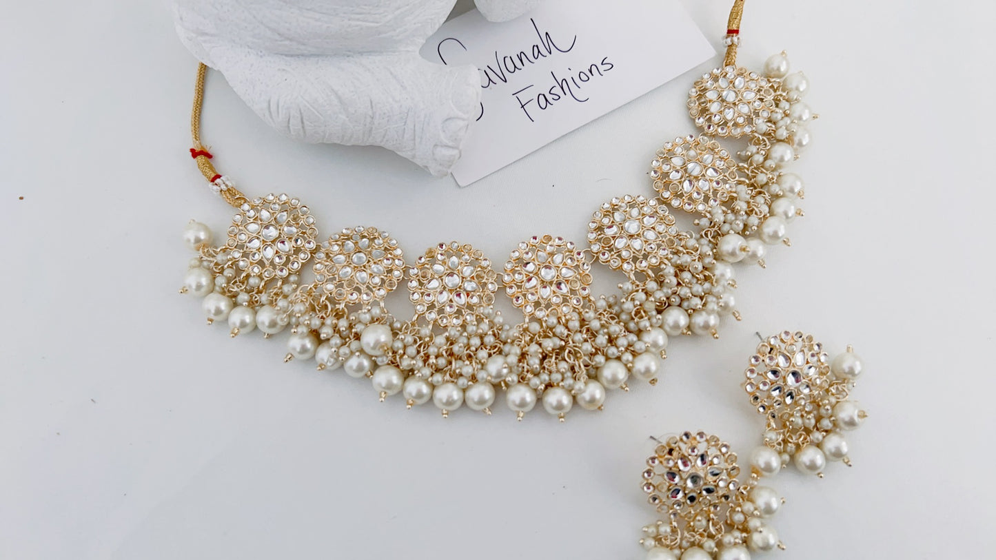 Yami Necklace Set