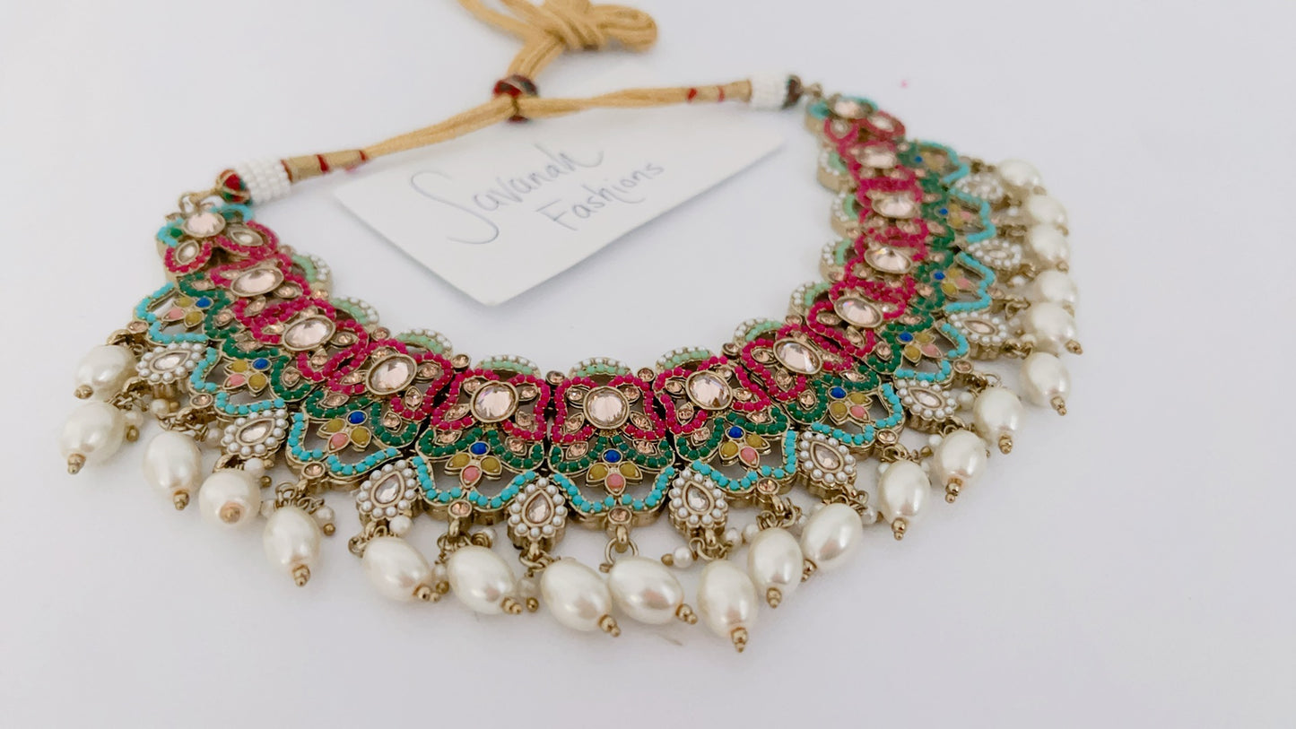 Parul Necklace Set