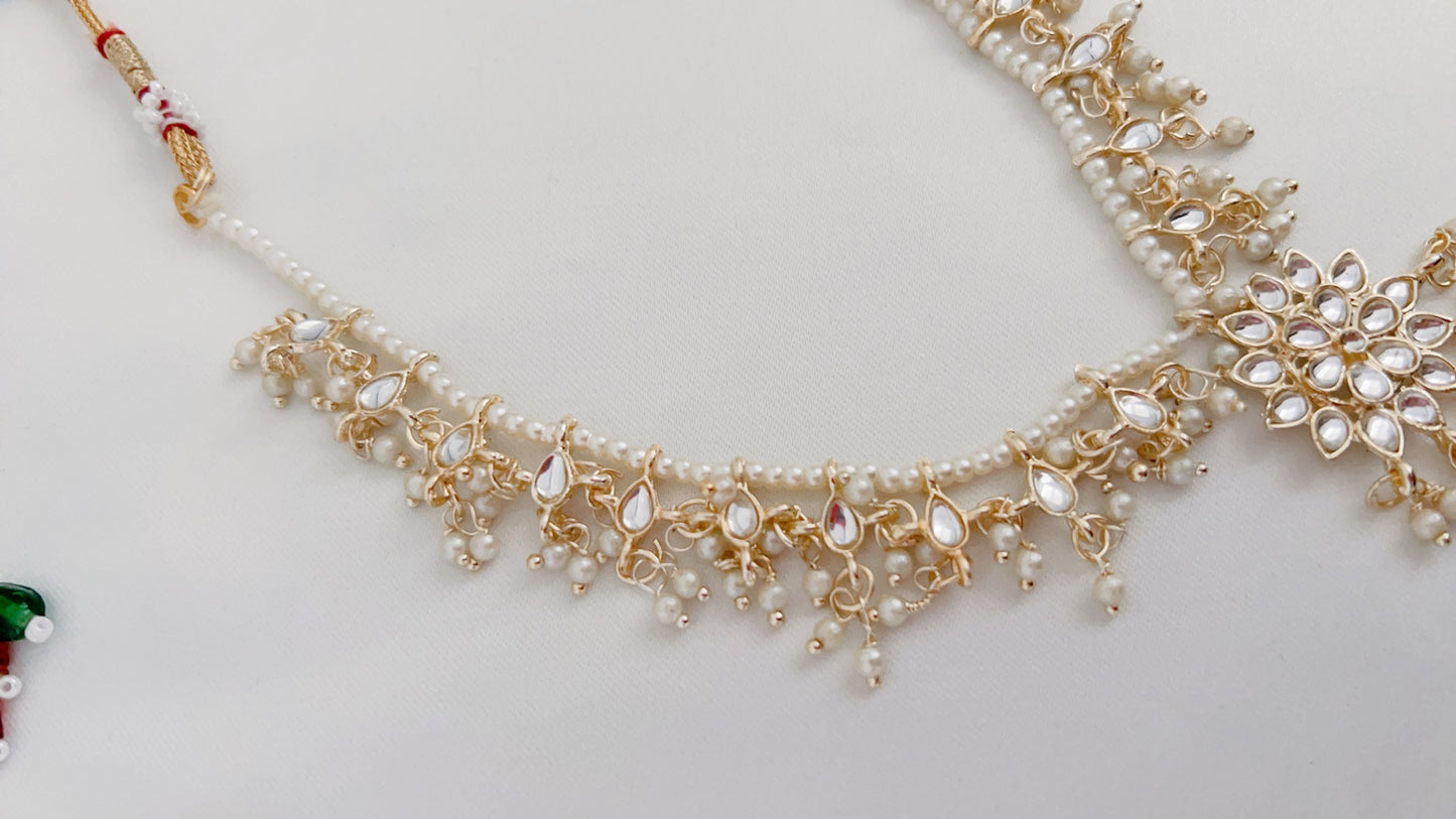 Yazhini Necklace Set