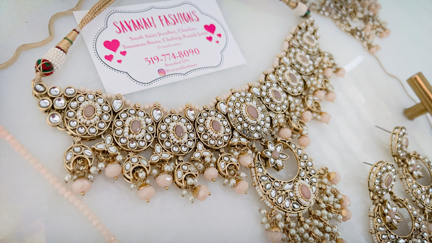 Lilia Necklace Set