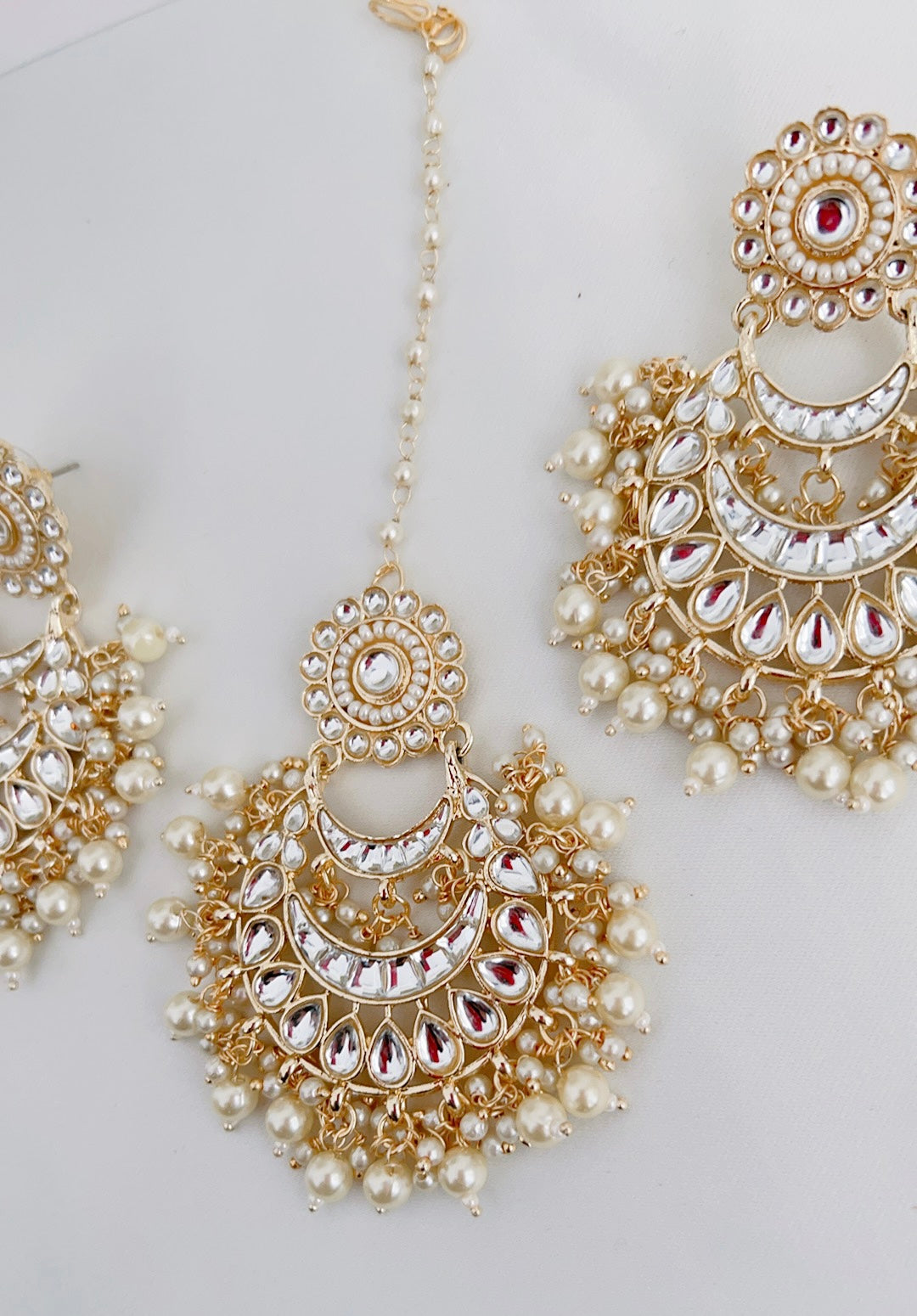 Kairavi Tikka Set