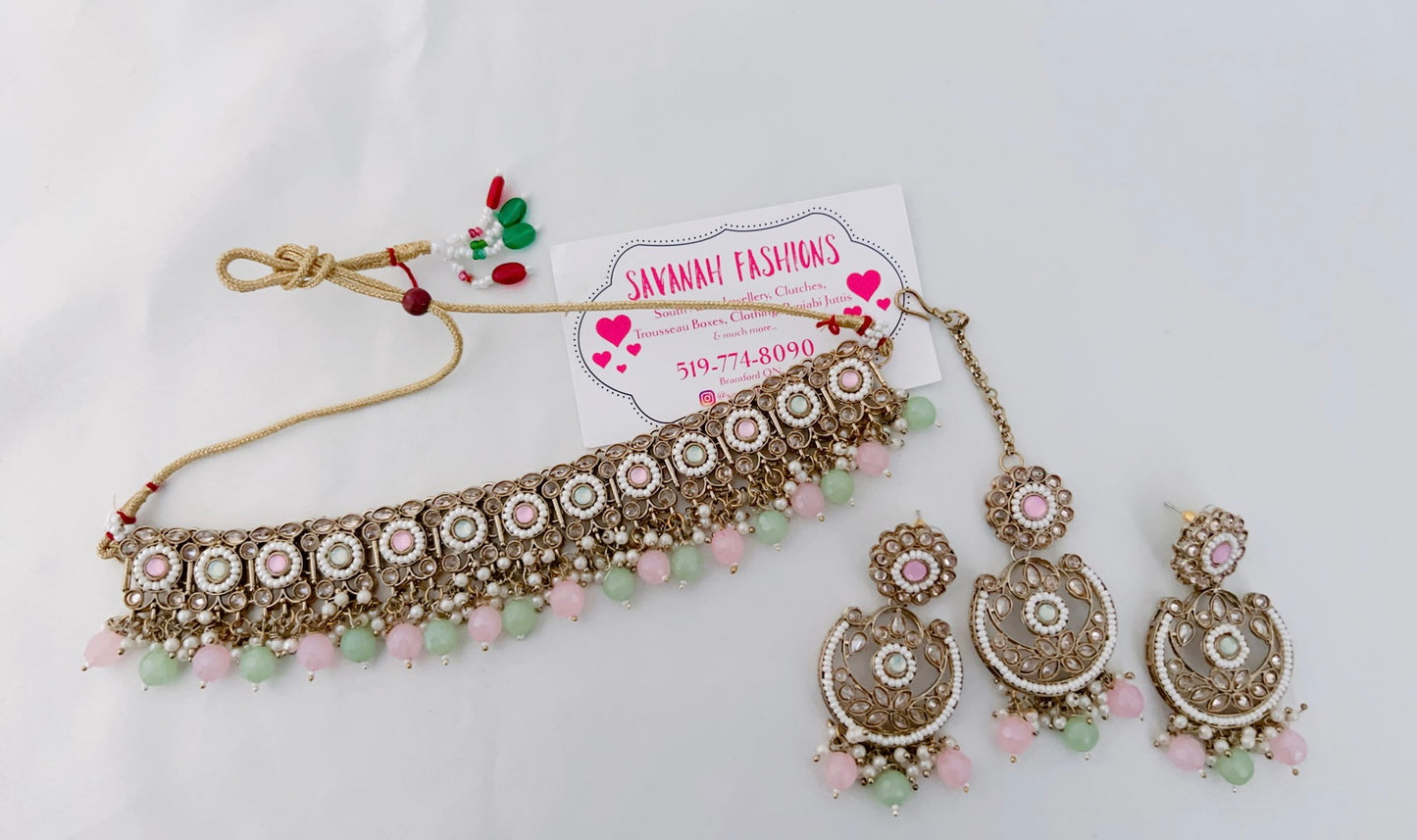 Nirya Necklace Set