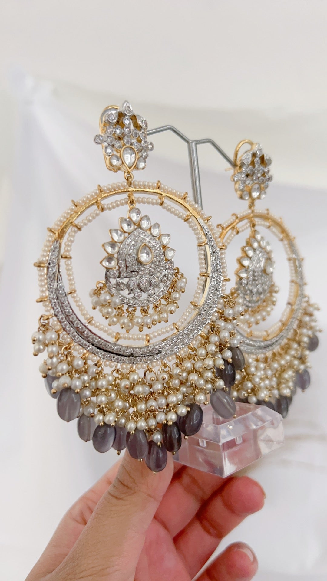 Lysa Earrings