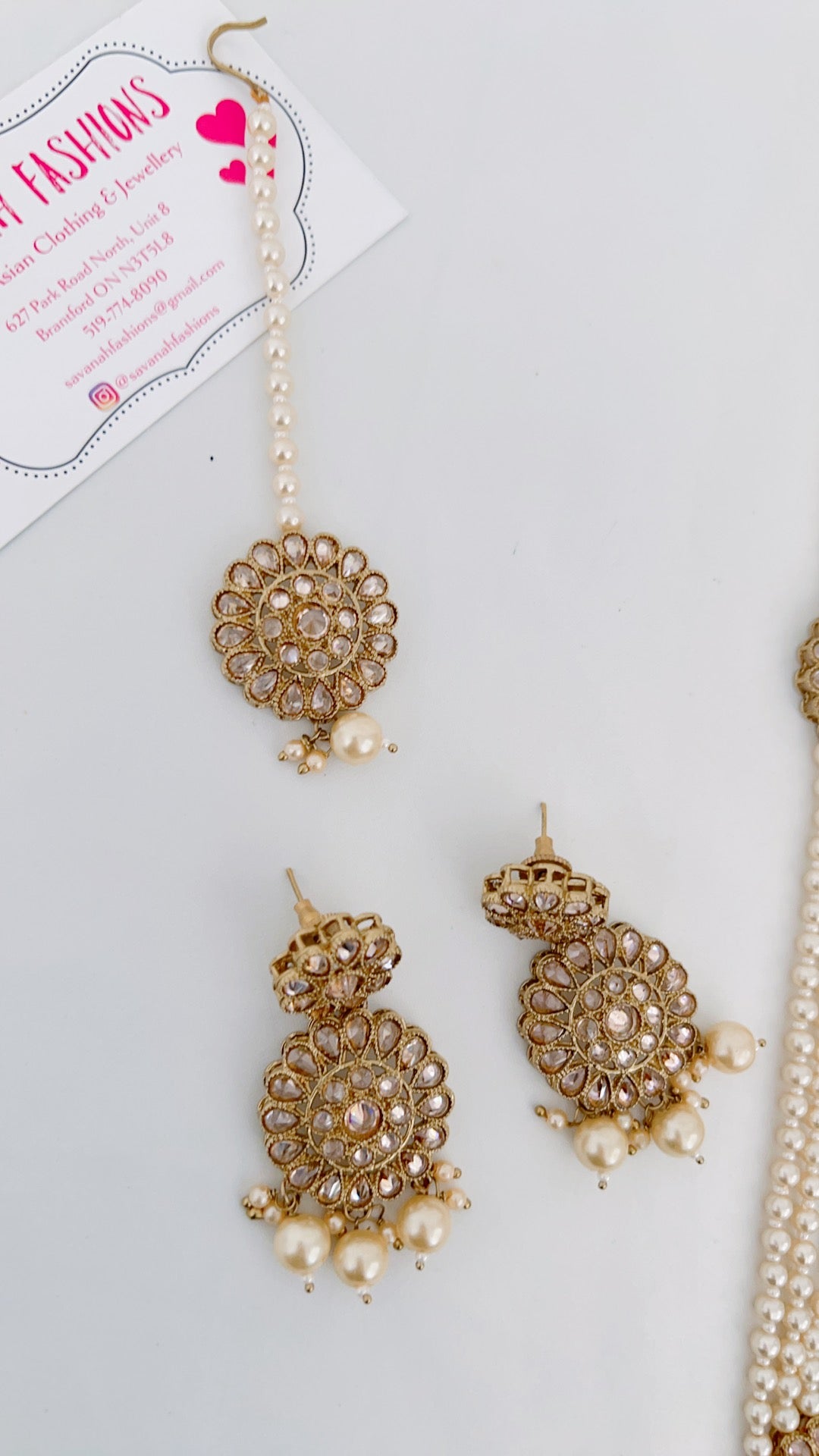 Nanala Necklace Set