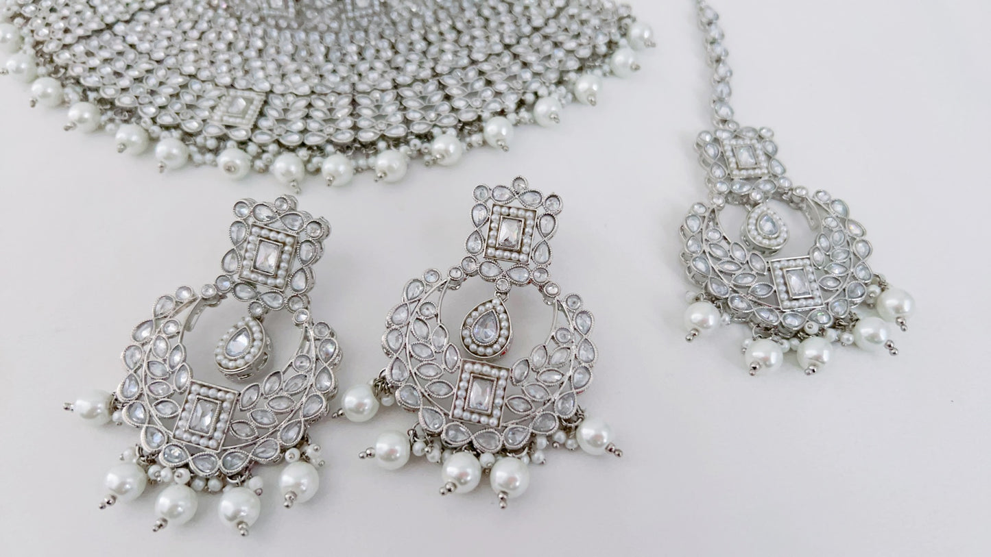 Sara Bridal Set