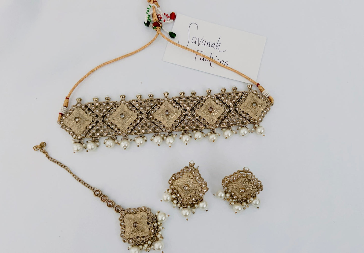 Urvisha Necklace Set
